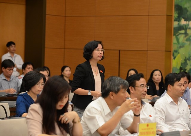 Phó Trưởng Đoàn ĐBQH Bùi Huyền Mai chất vấn Bộ trưởng Bộ Công an tại Phiên họp thứ 26 